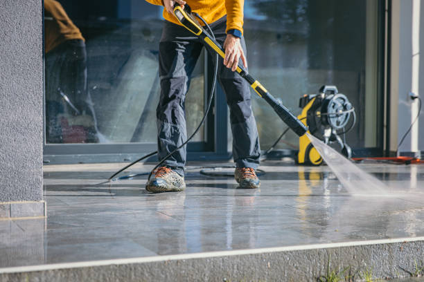 Best Pool Deck Cleaning  in Valley Stream, NY